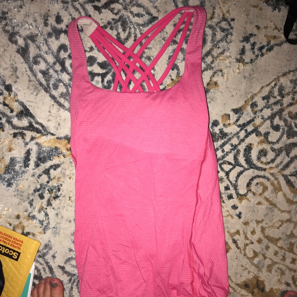 Lululemon pink tank